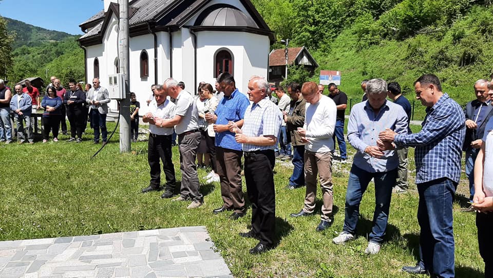 Teslić Služen parastos za 31 palog borca Ugodnovićkog kraja Nacelnik