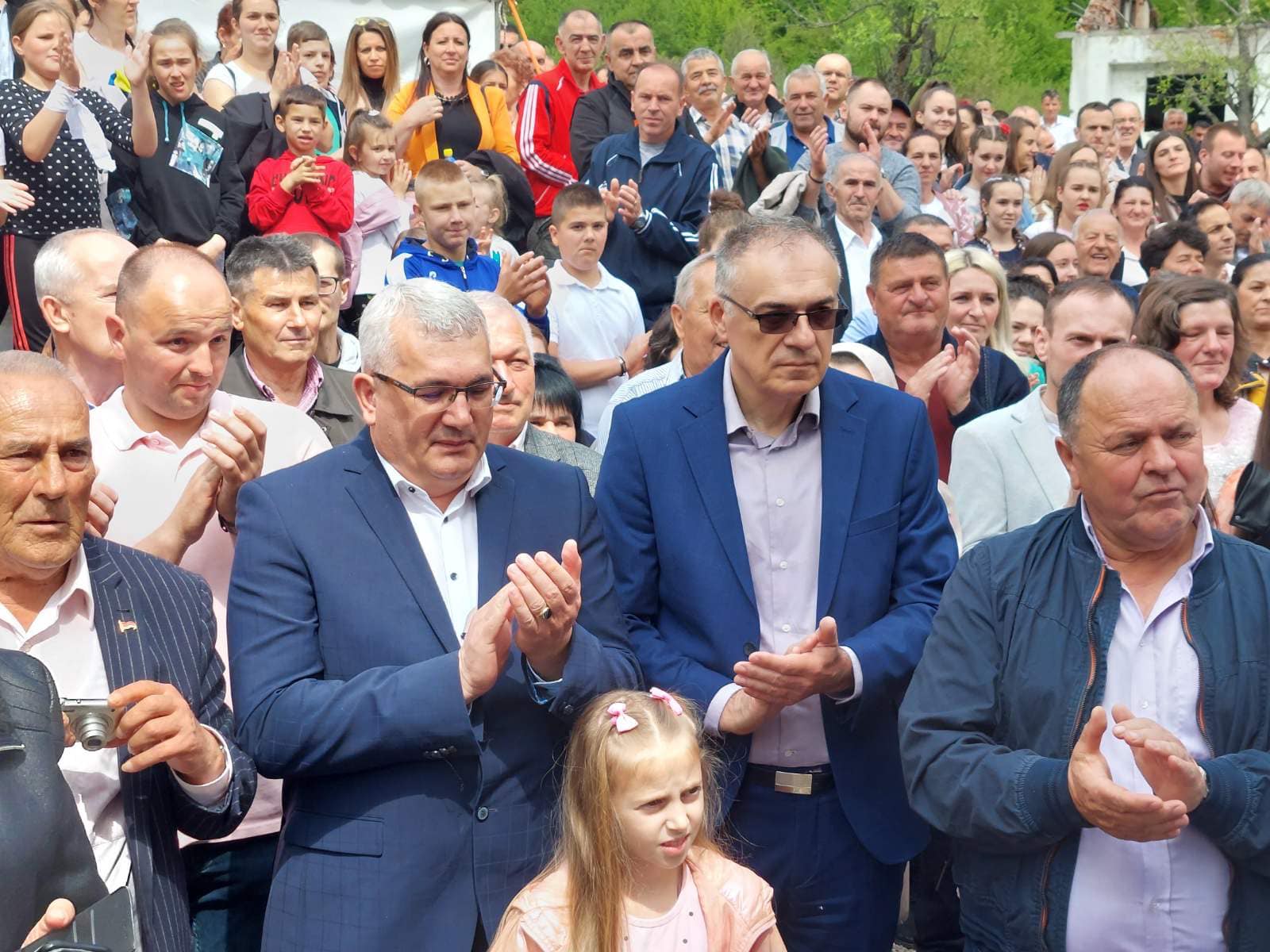 Teslić: Osvećenje crkve u Jezerima - Nacelnik