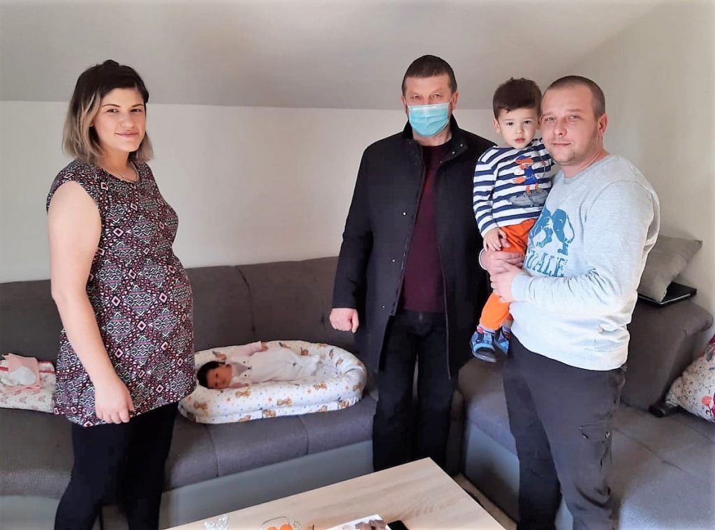 Petrovo prva beba