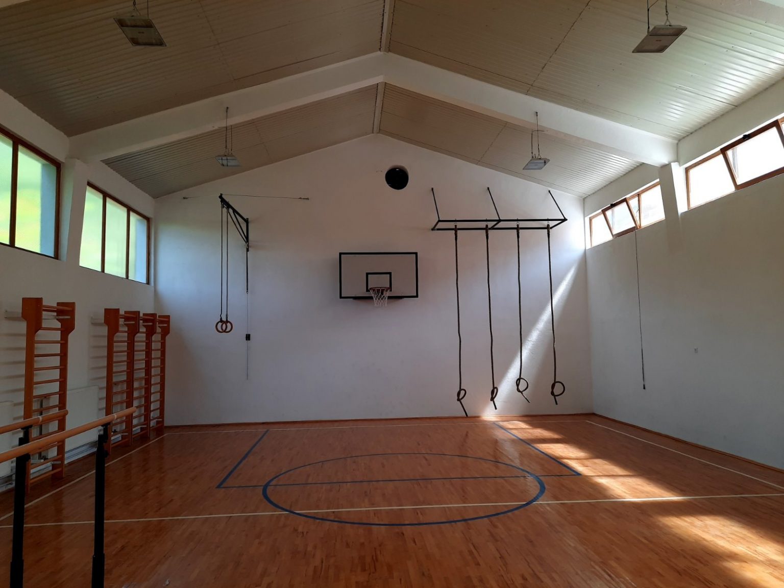 Novo Goražde Riješeno pitanje toplifikacije i fiskulturne opreme u OŠ