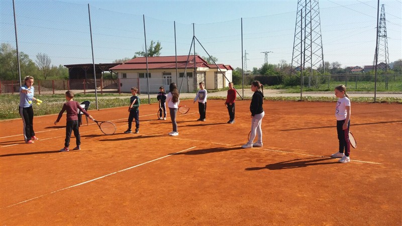 Srbac: Škola tenisa za djecu od šest do 12 godina